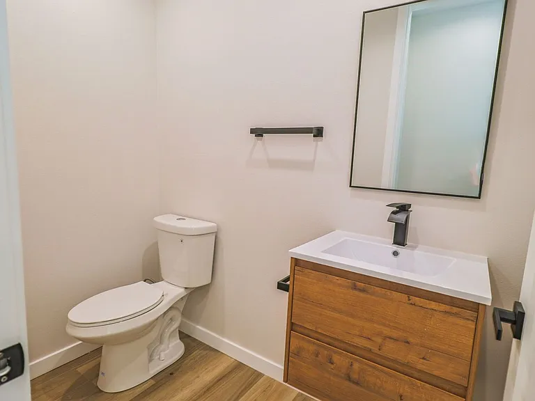 5517 Glennie Ln — Photo 15