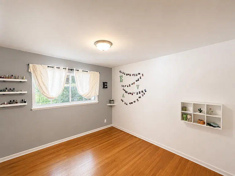 1351 Oakwood Ct — Photo 10