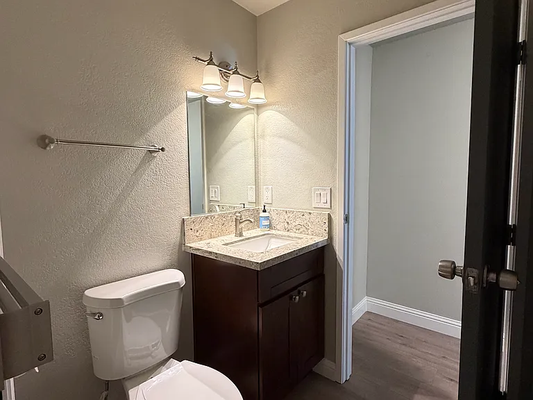 1754 Ironwood Dr — Photo 10