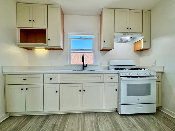 695 30th St, Oakland, CA 94609