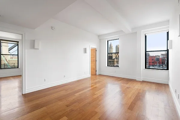 Rented by Compass | media 13