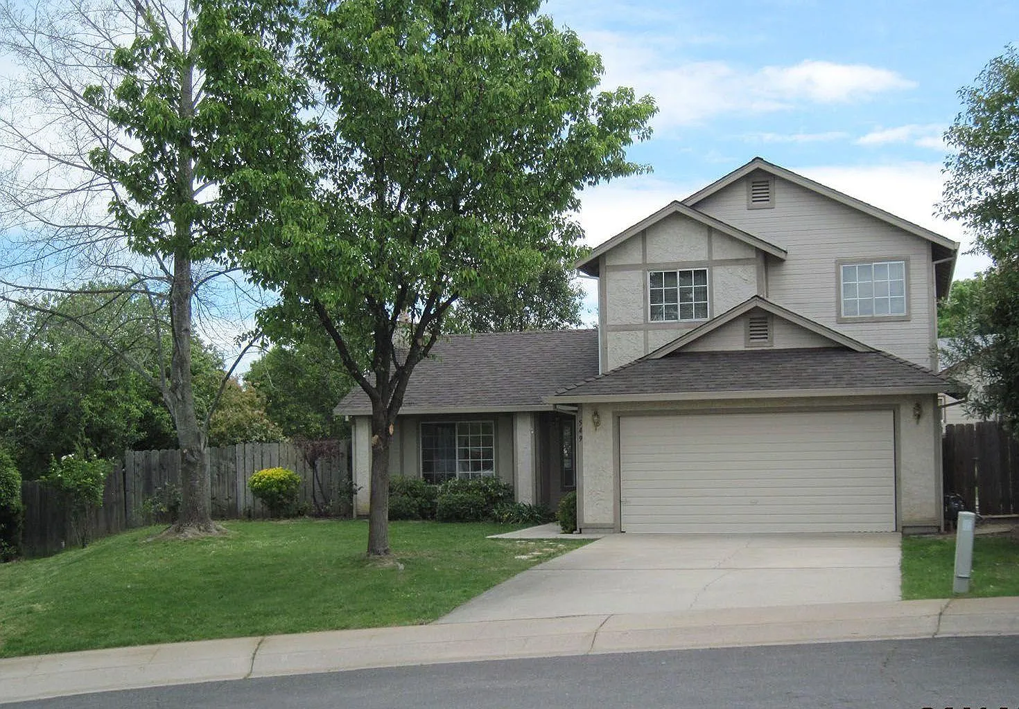 3 bed, 2.5 bath, 1402 sqft, $2,150 — Photo 1