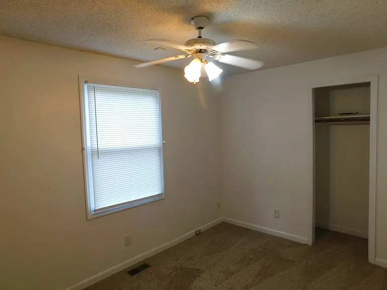 108 Beaufort Dr — Photo 11