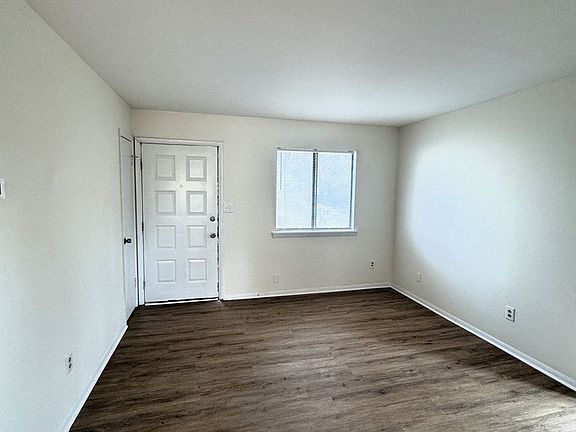 5th image of 4112 17th St SW #B
