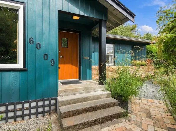 6009 River Rd, Pt Alberni, BC V9Y 6Z8