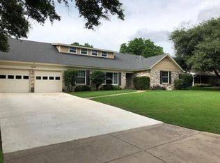 1028 Bedford Ct W, Hurst, TX 76053