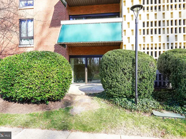 6141 Leesburg Pike APT 101, Falls Church, VA 22041