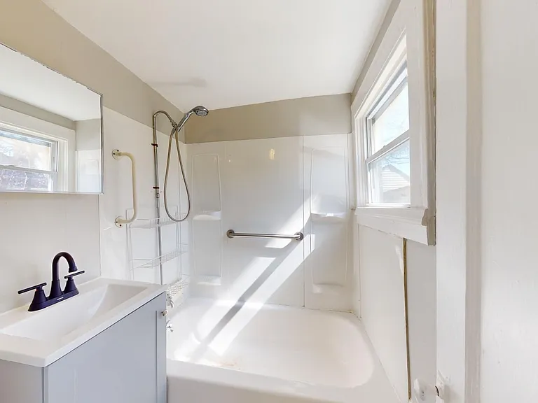 3123 W 58th St — Photo 14