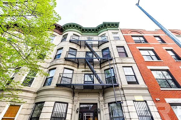 Rented by EXR | media 16