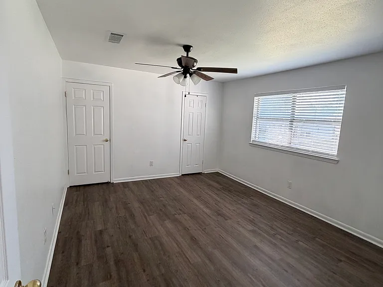 821 E Glendale St — Photo 6