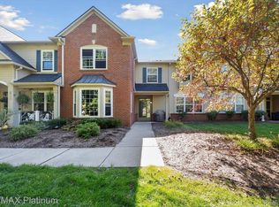 605 Abbington Ct, Howell, MI 48843