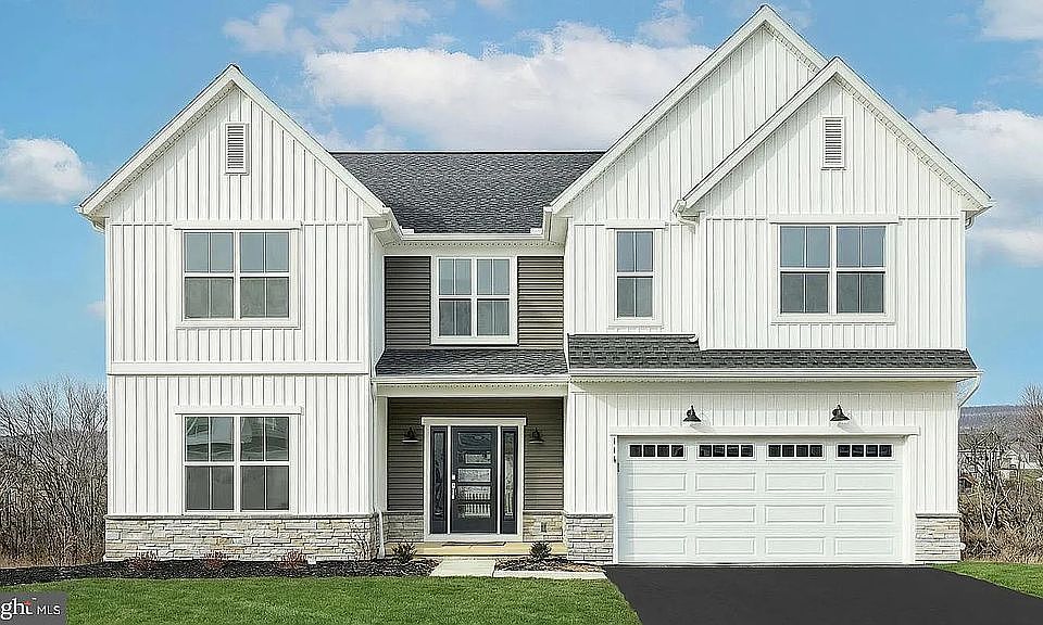 1st image of 111 Blue Mountain Blvd
