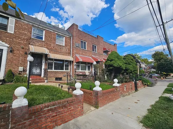 226-17 141st Ave #3, Springfield Gardens, NY 11413