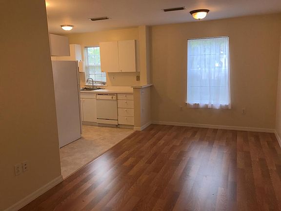 3rd image of 3029 N Roosevelt Blvd APT 50
