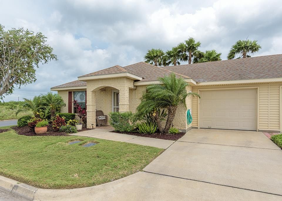1st image of 12 Doral Dr