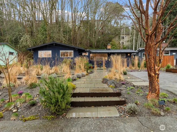 4520 46th Avenue S, Seattle, WA 98118