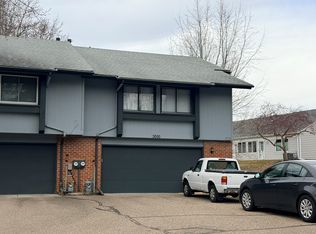 3000 Devonshire Dr, Woodbury, MN 55125