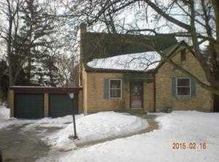 103 W Willow Rd, Prospect Heights, IL 60070