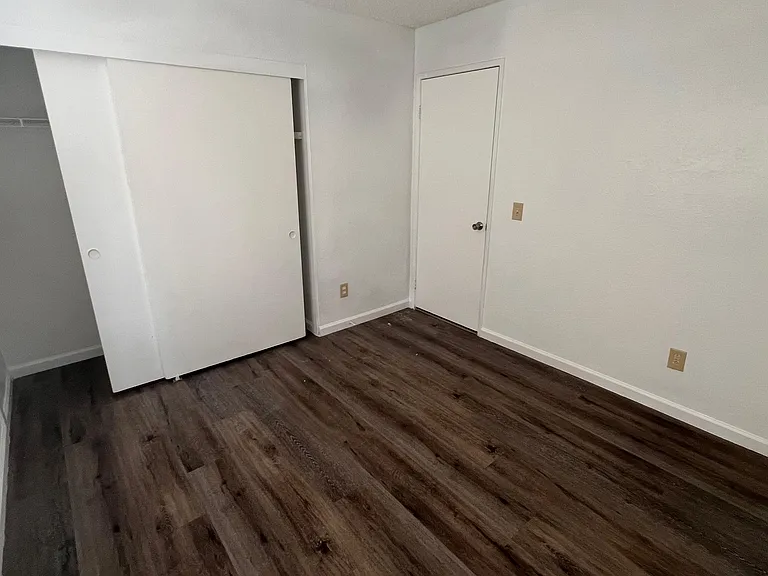 13448 Silver Ln — Photo 17
