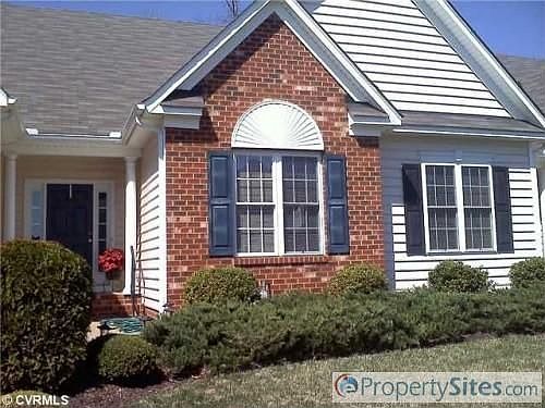 3rd image of 164 Carriage Point Ln