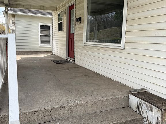 4th image of 2505 Woodland Rd