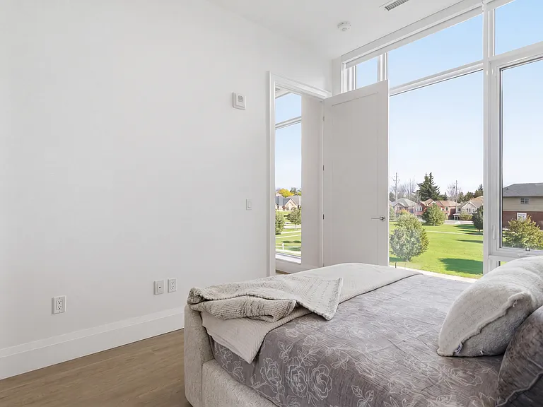 410 Westhaven St — Photo 41