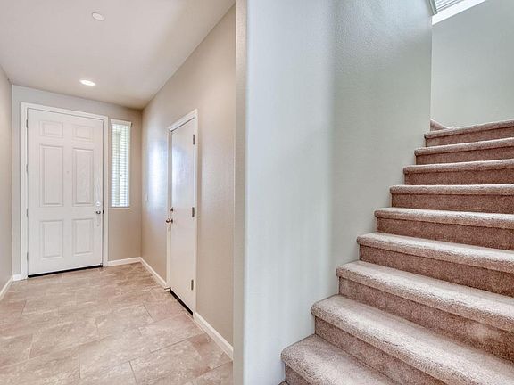 5th image of 1304 Royalty Way