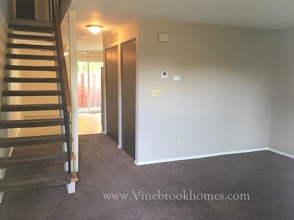 3rd image of 7537 Mount Hood Dr