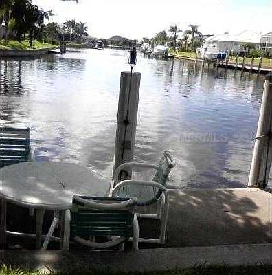 deep sailboat saltwater canal