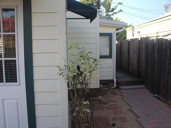 3rd image of 4882 Felton St