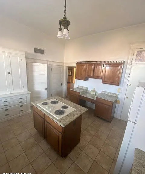 321 W Rio Grande Ave — Photo 56