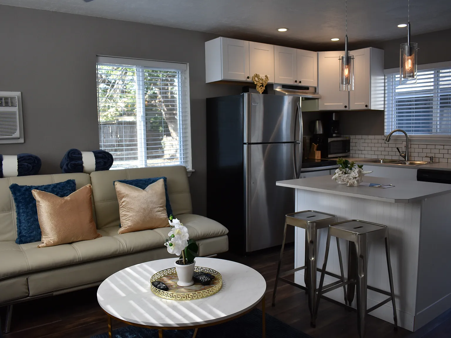 1 bed, 600 sqft, $1,700 — Photo 2