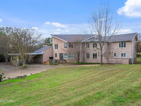 12121 S Fox Den Dr, Knoxville, TN 37934