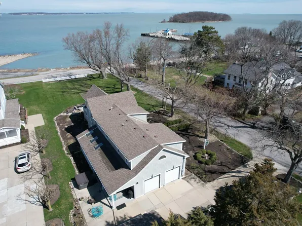 5078 E Water St, Port Clinton, OH 43452