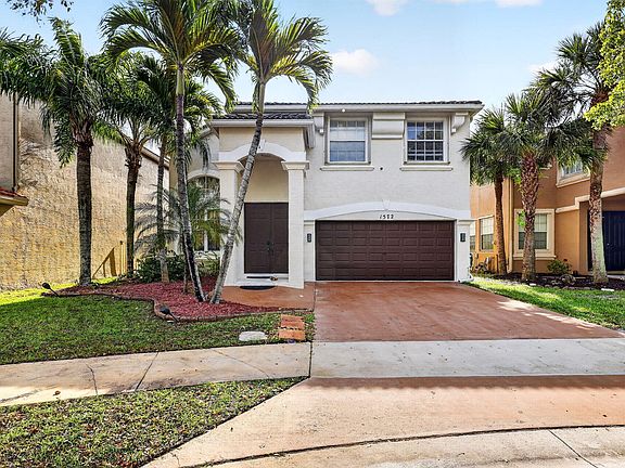 2nd image of 1572 Briar Oak Drive