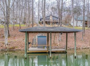 112 Woodley Rd, Moneta, VA 24121