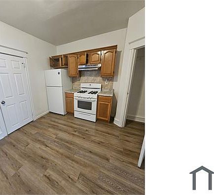 1st image of 1094 Alcott St