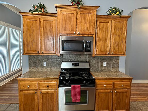 Gas stove