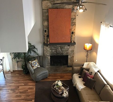 Great Room w/ Fireplace