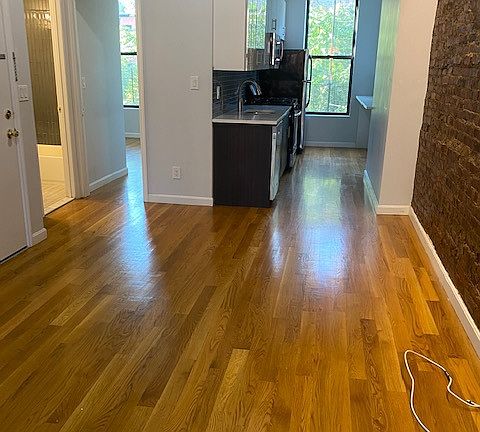 3rd image of 641 Halsey St #2