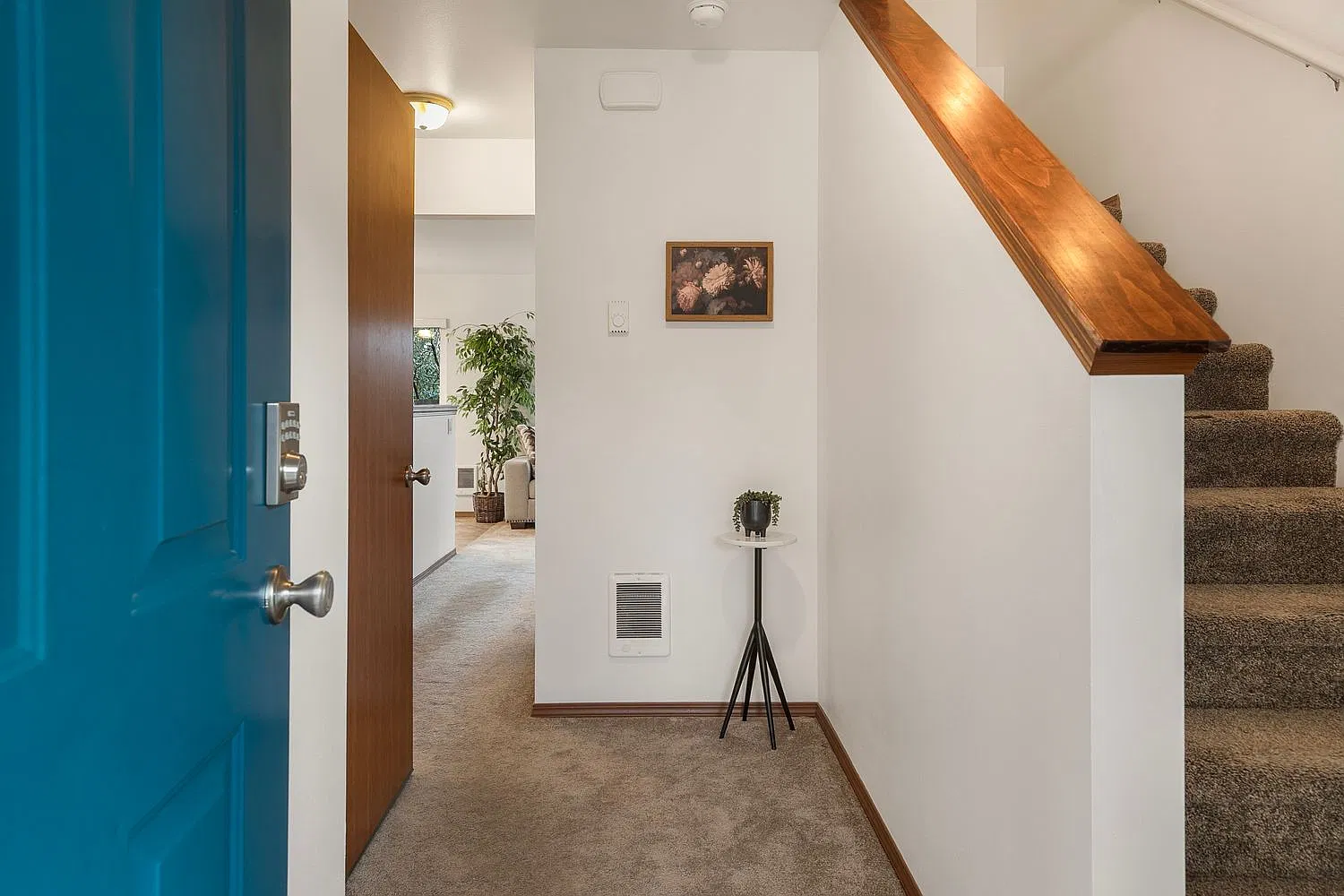 3 bed, 1300 sqft, $2,295 — Photo 3