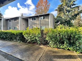 3206 Pine Rd #B9B9, Bremerton, WA 98310