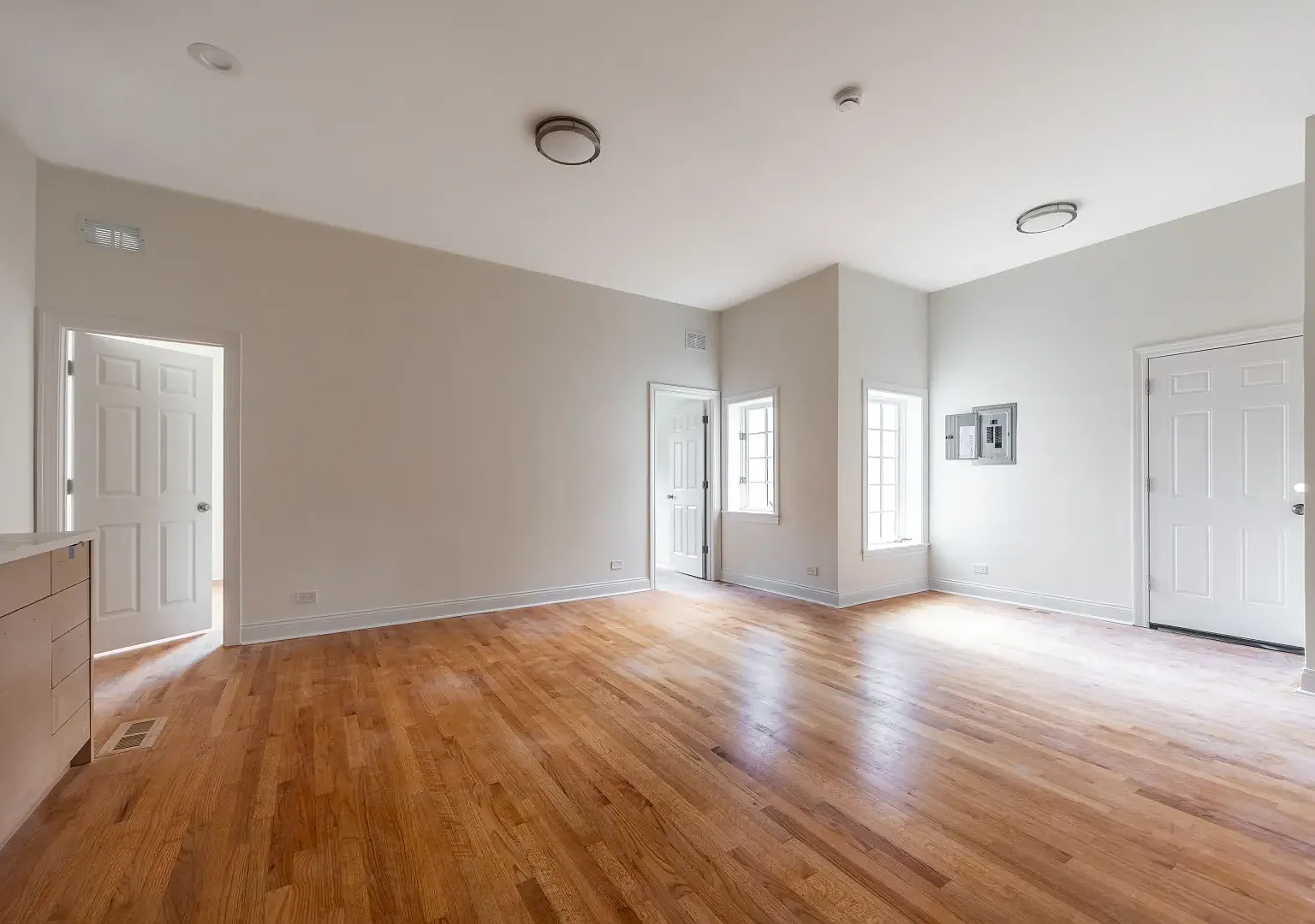 2 bed, $2,500 — Photo 3