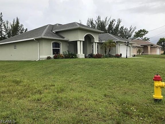 2nd image of 1420 SW 31st Ter