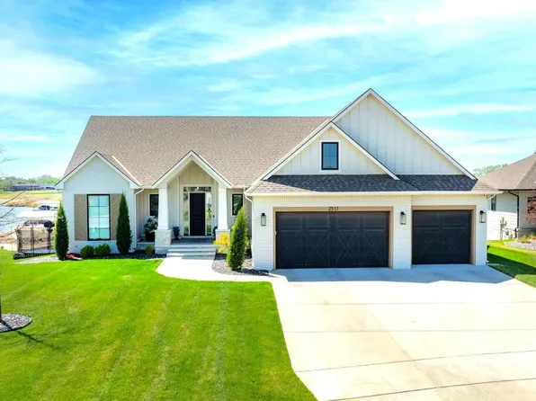 2517 N Paradise St, Wichita, KS 67205