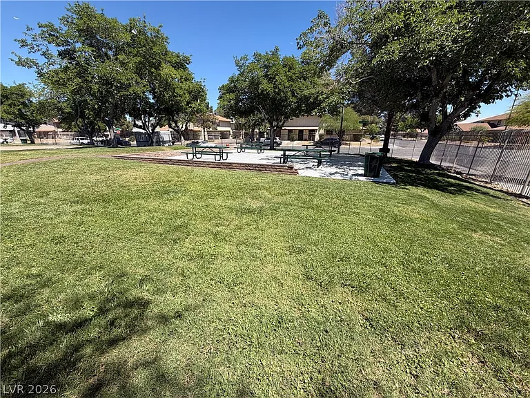 4734 Roberta St #4 — Photo 33