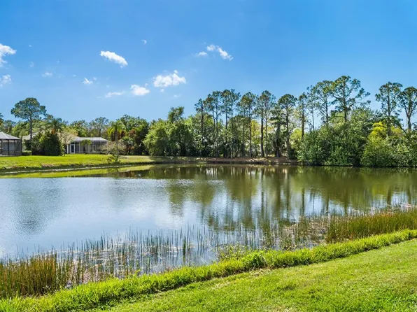 7171 Victoria Cir, University Park, FL 34201