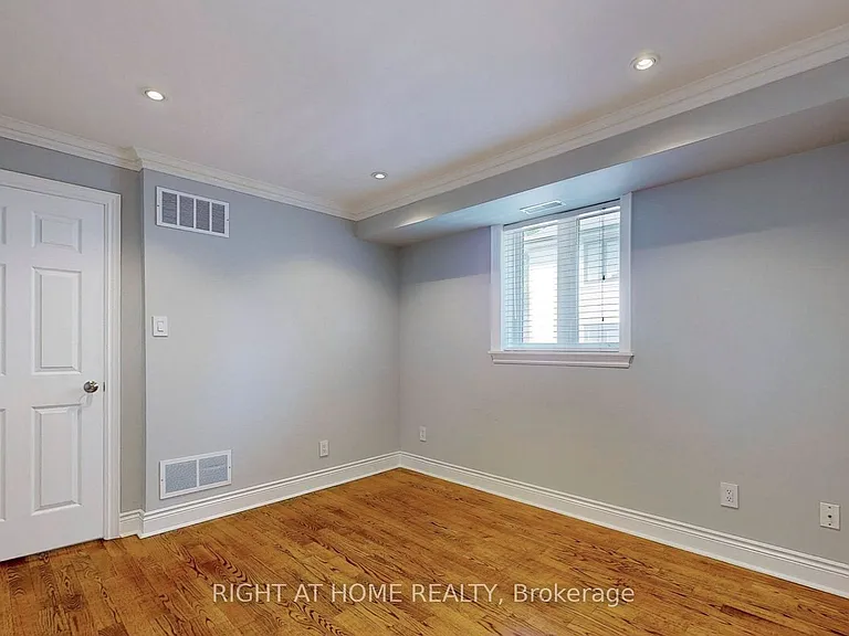 1186 Royal York Rd #2 — Photo 21