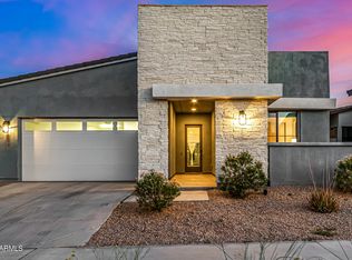 815 E Hopi Trl, Phoenix, AZ 85042