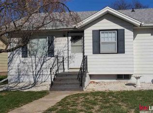 518 N Center St, Clay Center, NE 68933
